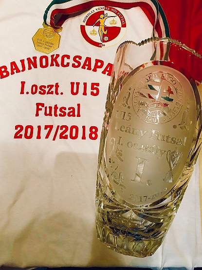 miskolci_venusz_u15_bajnok_futsal_1.jpg