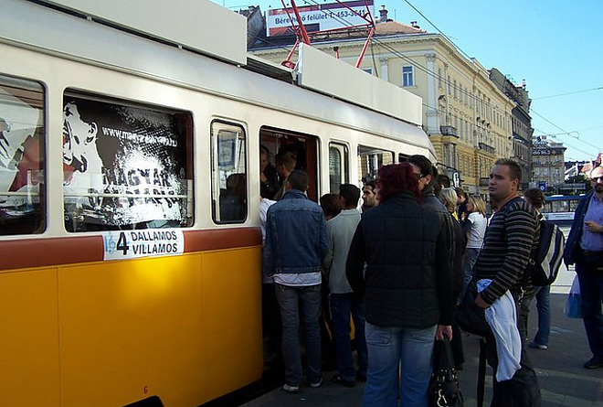 Dallamos villamos Budapesten