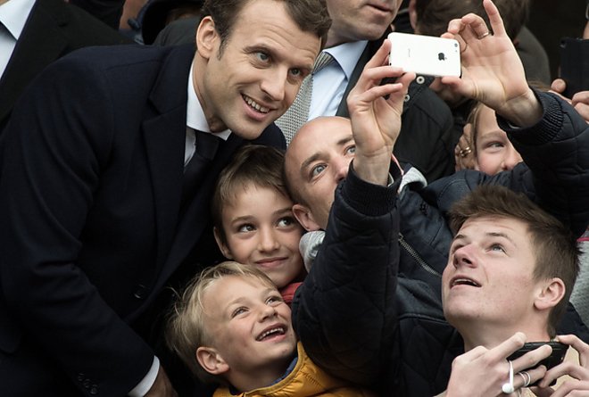 macron7.jpg