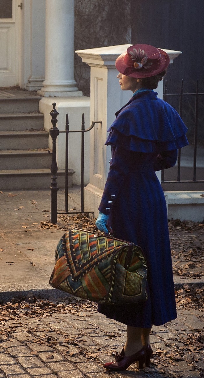 mary-poppins-emily_blunt.jpg