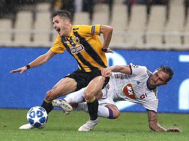 aek_athen_molvidi_hadzic_180828.jpg