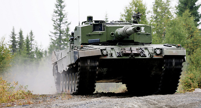leopard2_tank_magyar_hadsereg.jpg